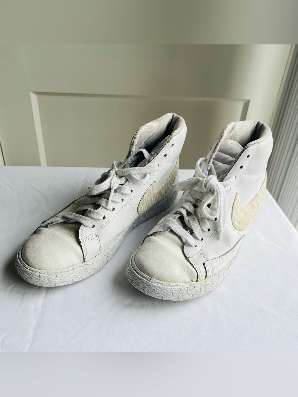 Nike Blazer Mid Premium Vintage Snakeskin White Sneakers Women's 8 Fair